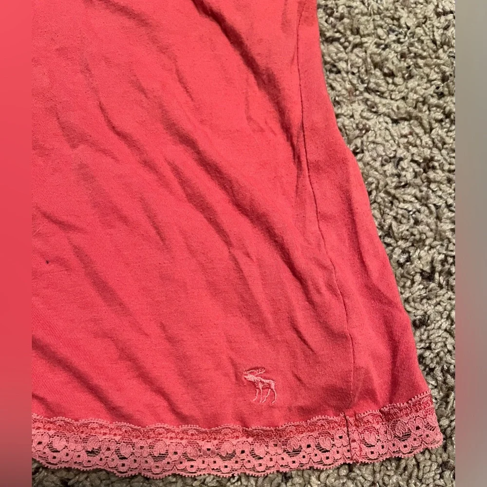 Vintage Y2K 2000’s Abercrombie and Fitch Lace Tank Size M